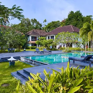 4* Resort Deshadan Backwater - The Sunrise View
